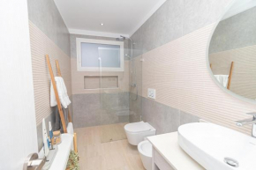 Luxury 1 BR at Aqua Esmeralda Private Beach Access